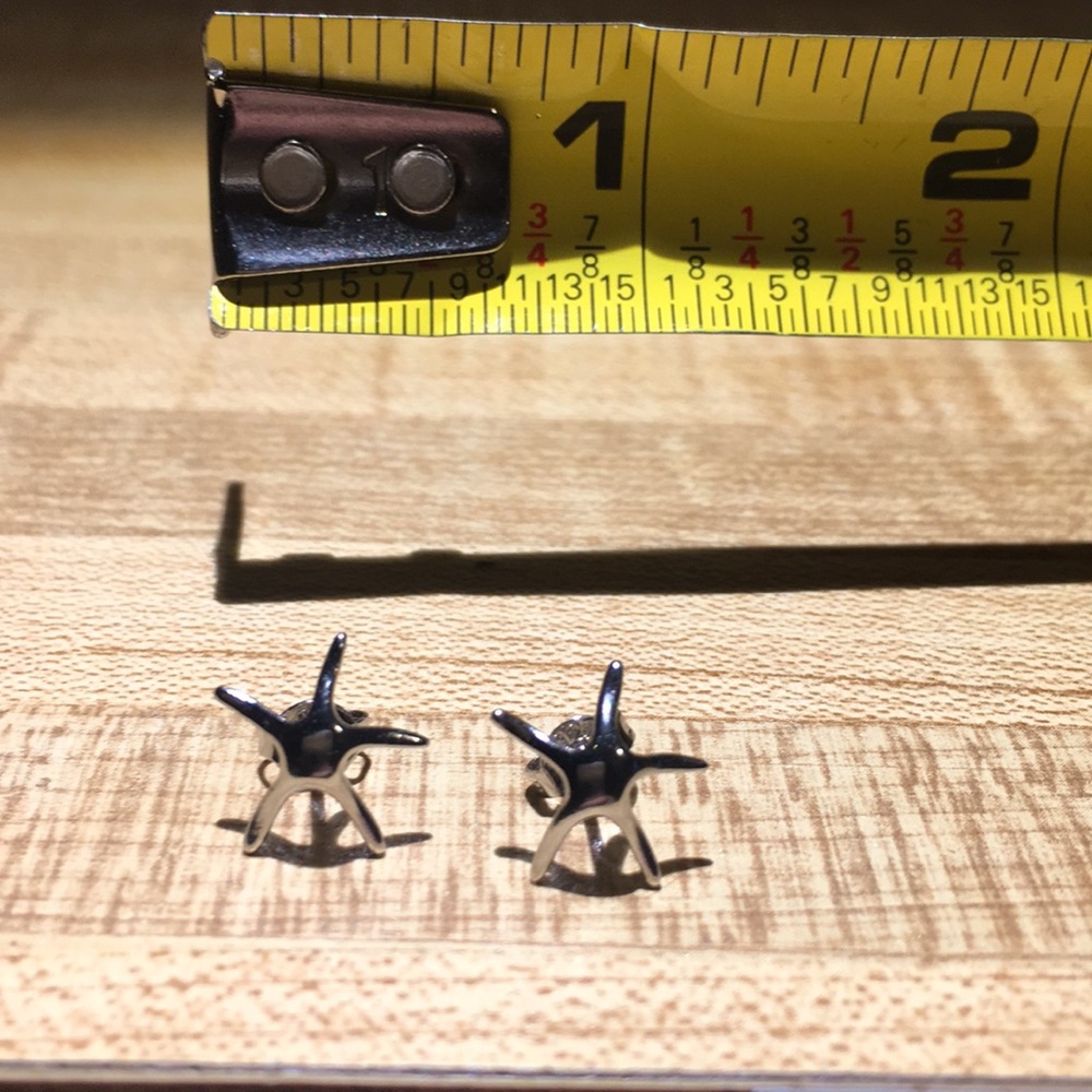 LAST PAIR Petite Silver Starfish earrings - Picture 6 of 6